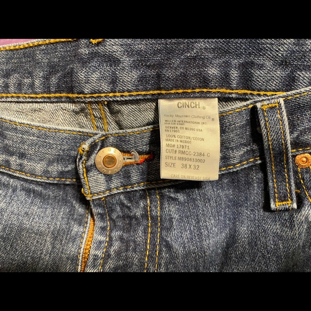 Cinch jeans! Used in good condition!😃